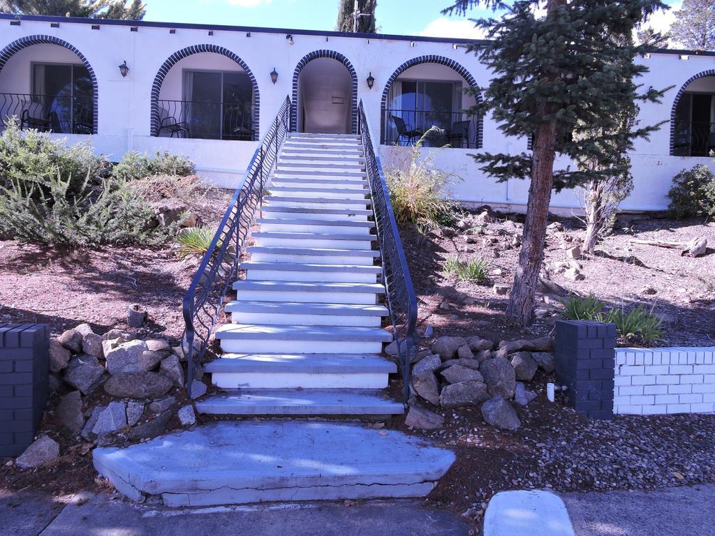 Siesta Villa Jindabyne Eksteriør bilde
